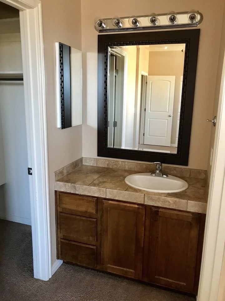 470 S Coral Cv - Photo 4 of 4