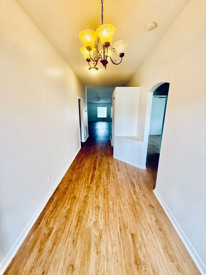 1183 Brumpton Pl - Photo 6 of 24