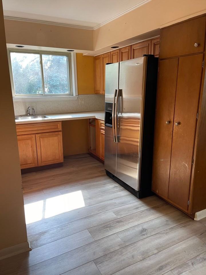 2117 E Livingston St - Photo 2 of 9