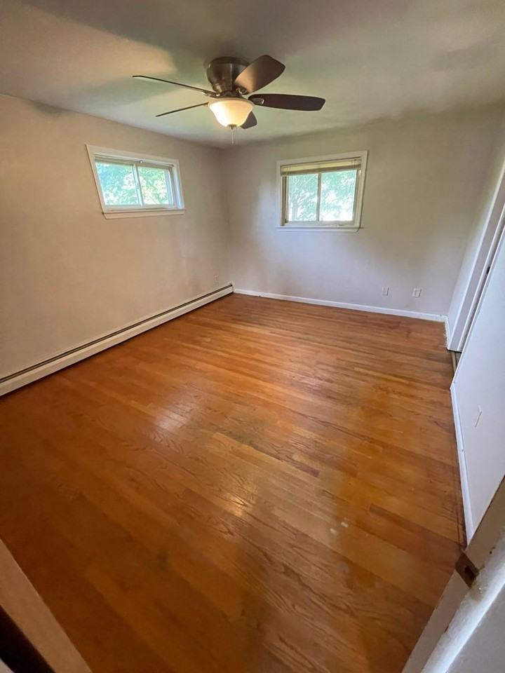 2117 E Livingston St - Photo 5 of 9