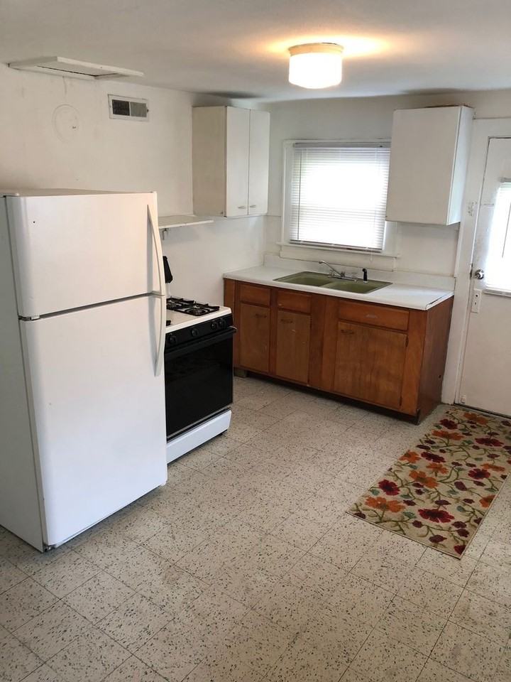 1700 Hicks Dr - Photo 6 of 7