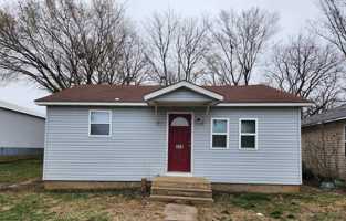 featured image of 326 W Pierce St