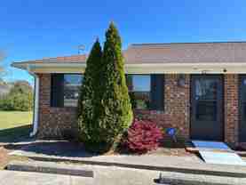 627 Plymouth St - Photo 1 of 1