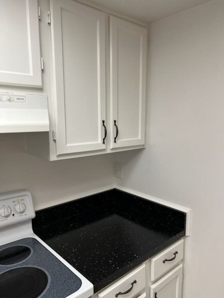 5745 Sw 10th Pl - Photo 7 of 29