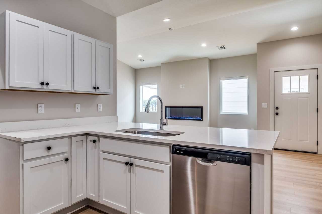 2172 N Melody Ct - Photo 5 of 20