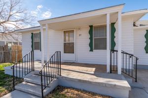 featured image of 89 N Georgia St