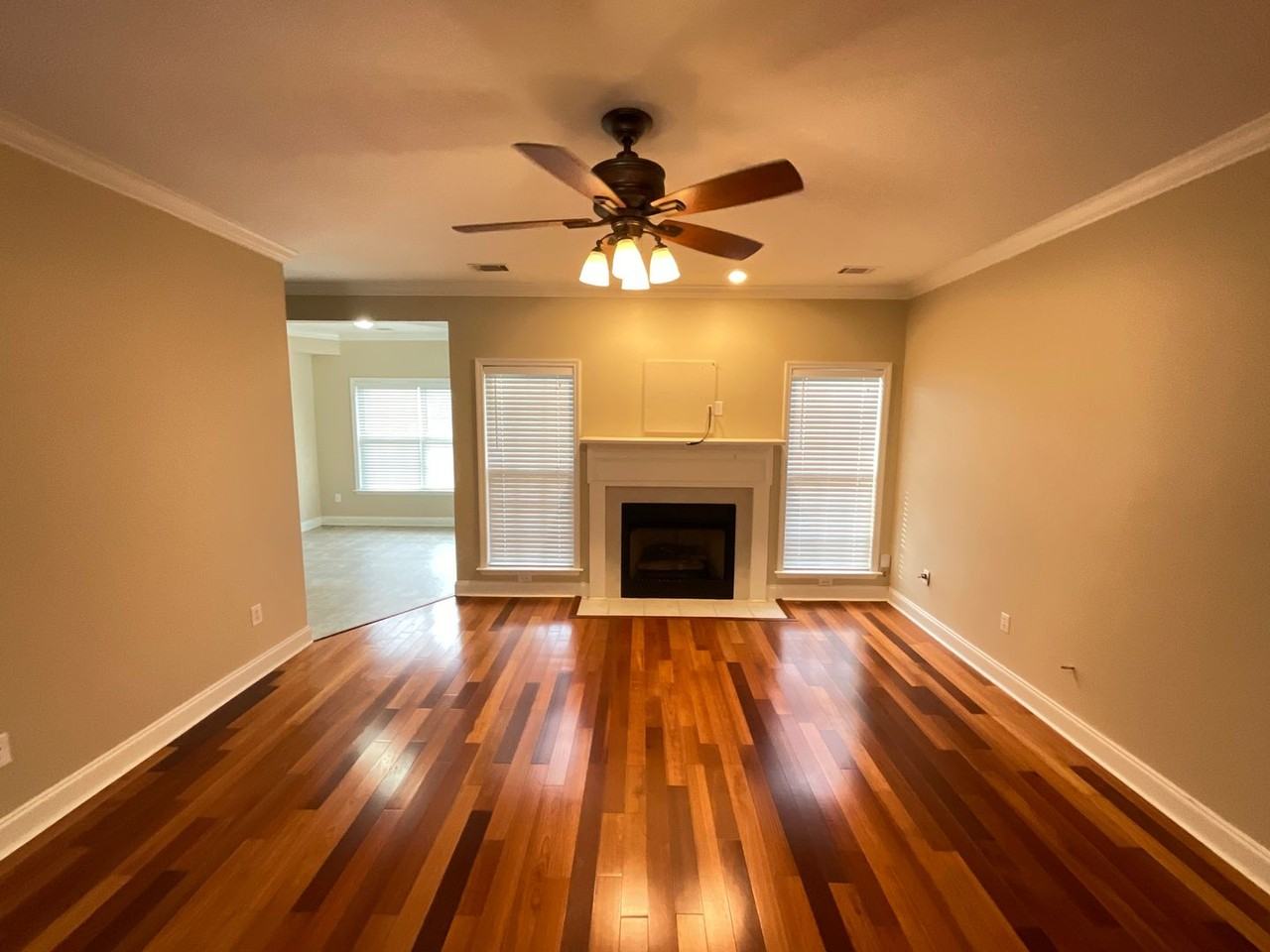 852 Hamilton Ct - Photo 6 of 24