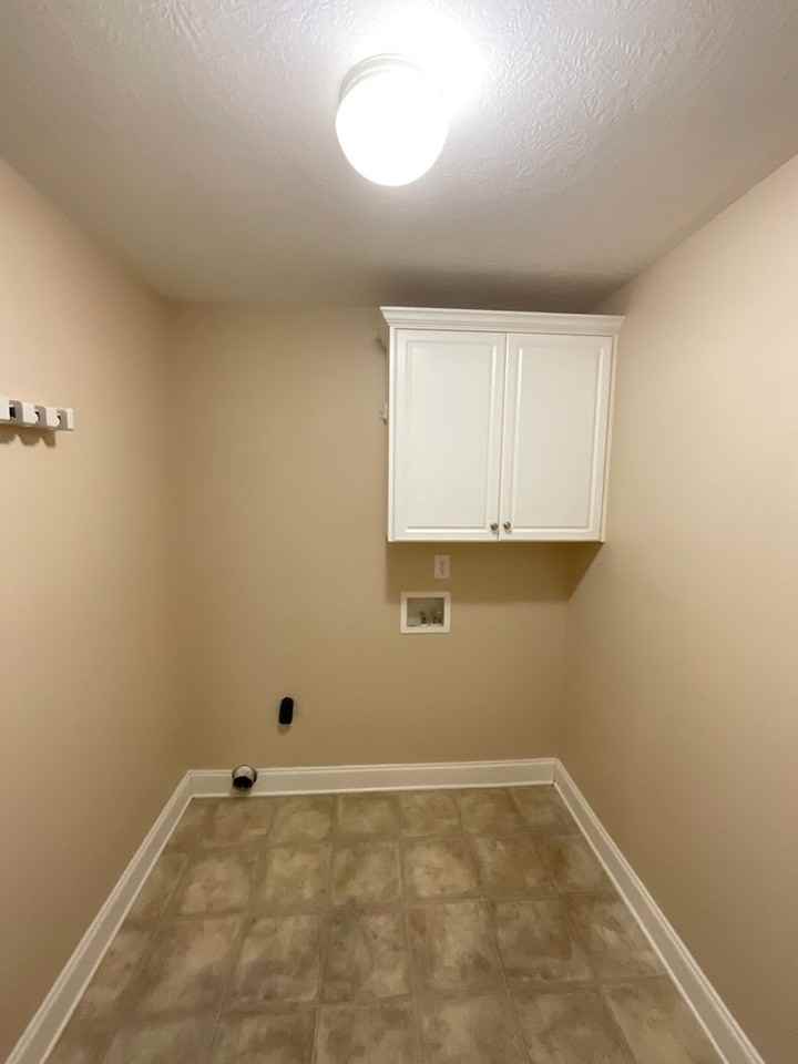 852 Hamilton Ct - Photo 7 of 24