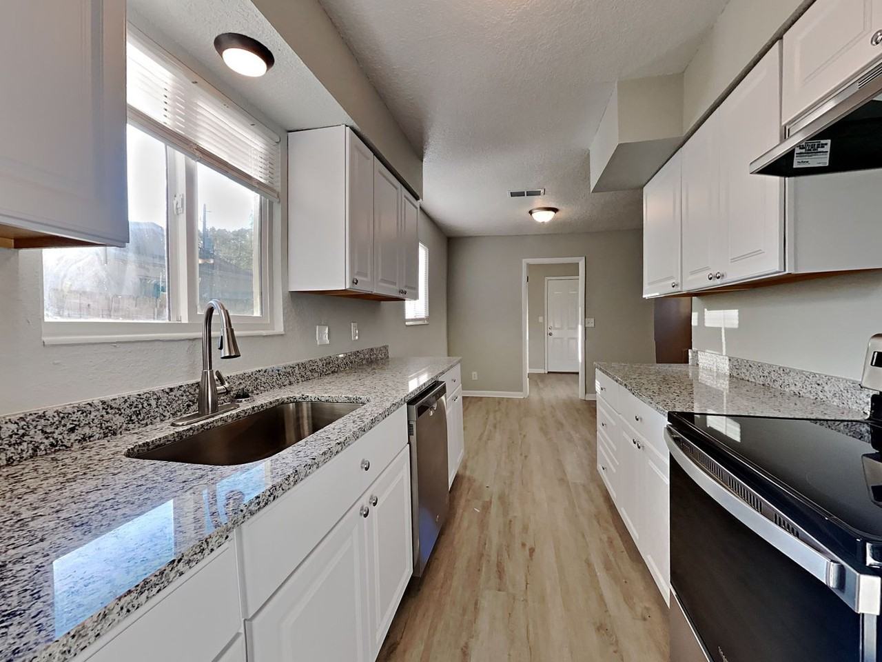 8029 Congaree Ct N - Photo 3 of 19