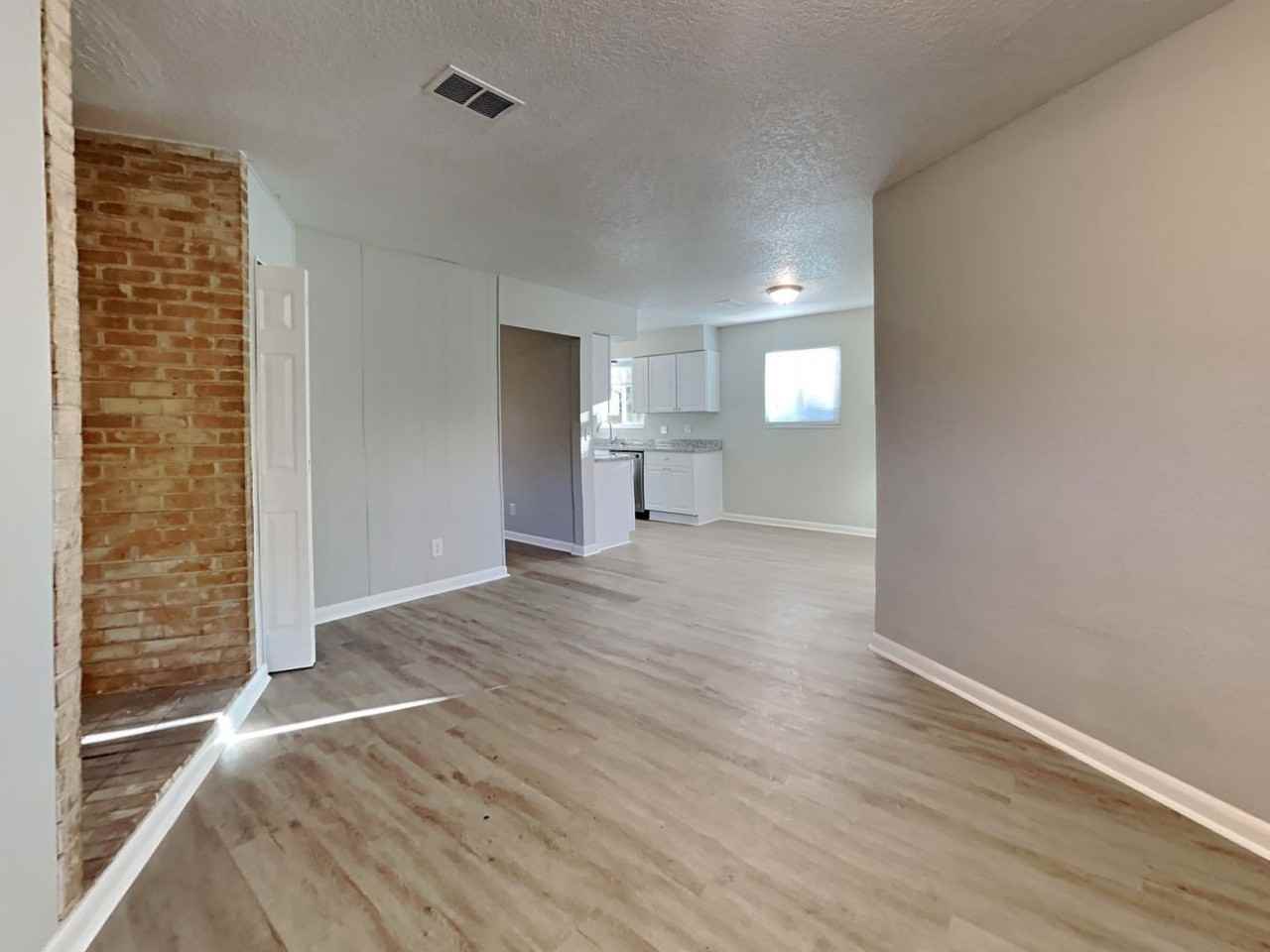 8029 Congaree Ct N - Photo 6 of 19