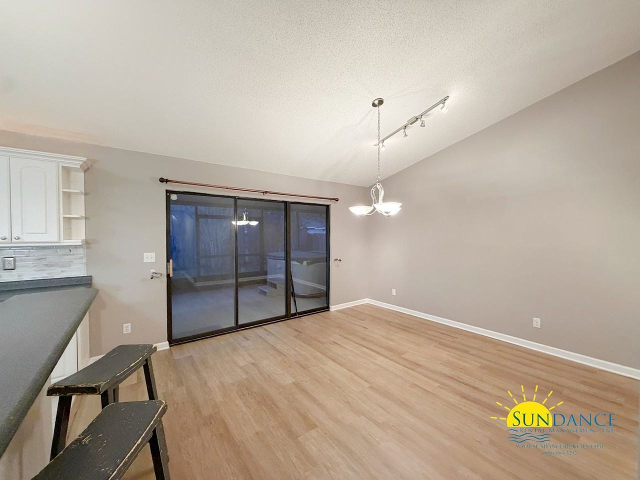 1524 Kruse Dr - Photo 4 of 26