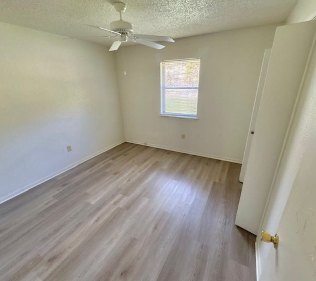 811 N 5th St - Photo 7 of 10