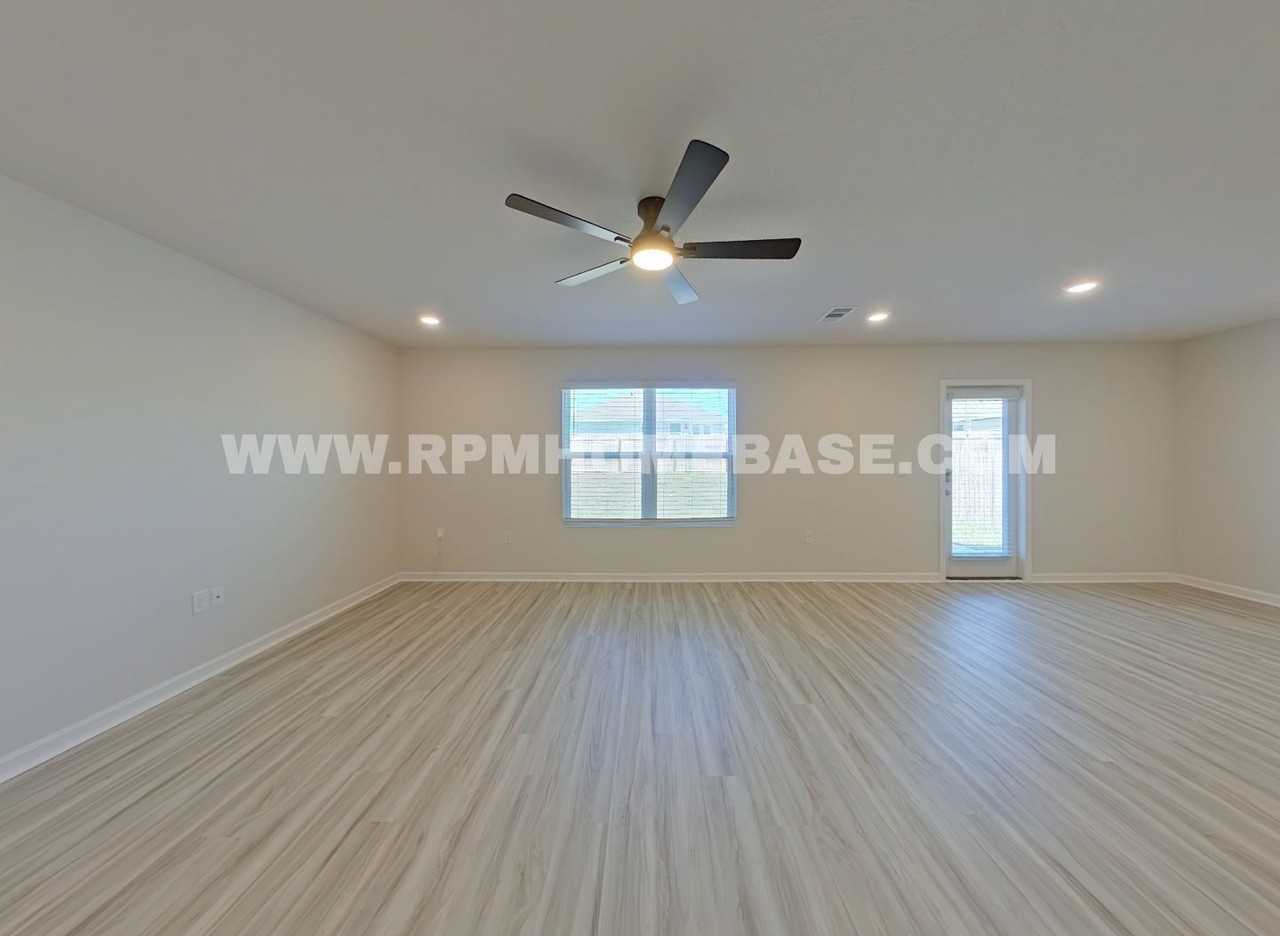 336 Flounder St - Photo 4 of 28