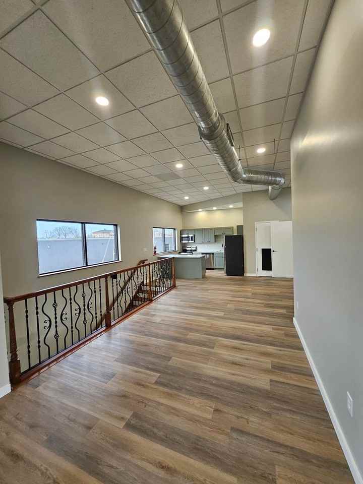 41 W Division - Photo 2 of 29