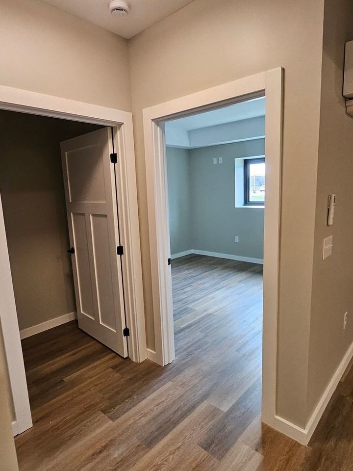 41 W Division St #101 - Photo 4 of 10
