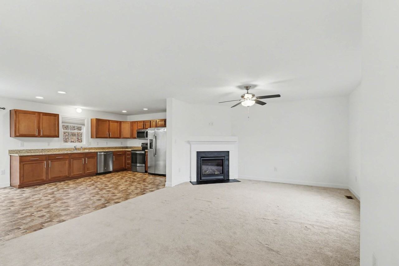 8533 Pocahontas Trl - Photo 2 of 13