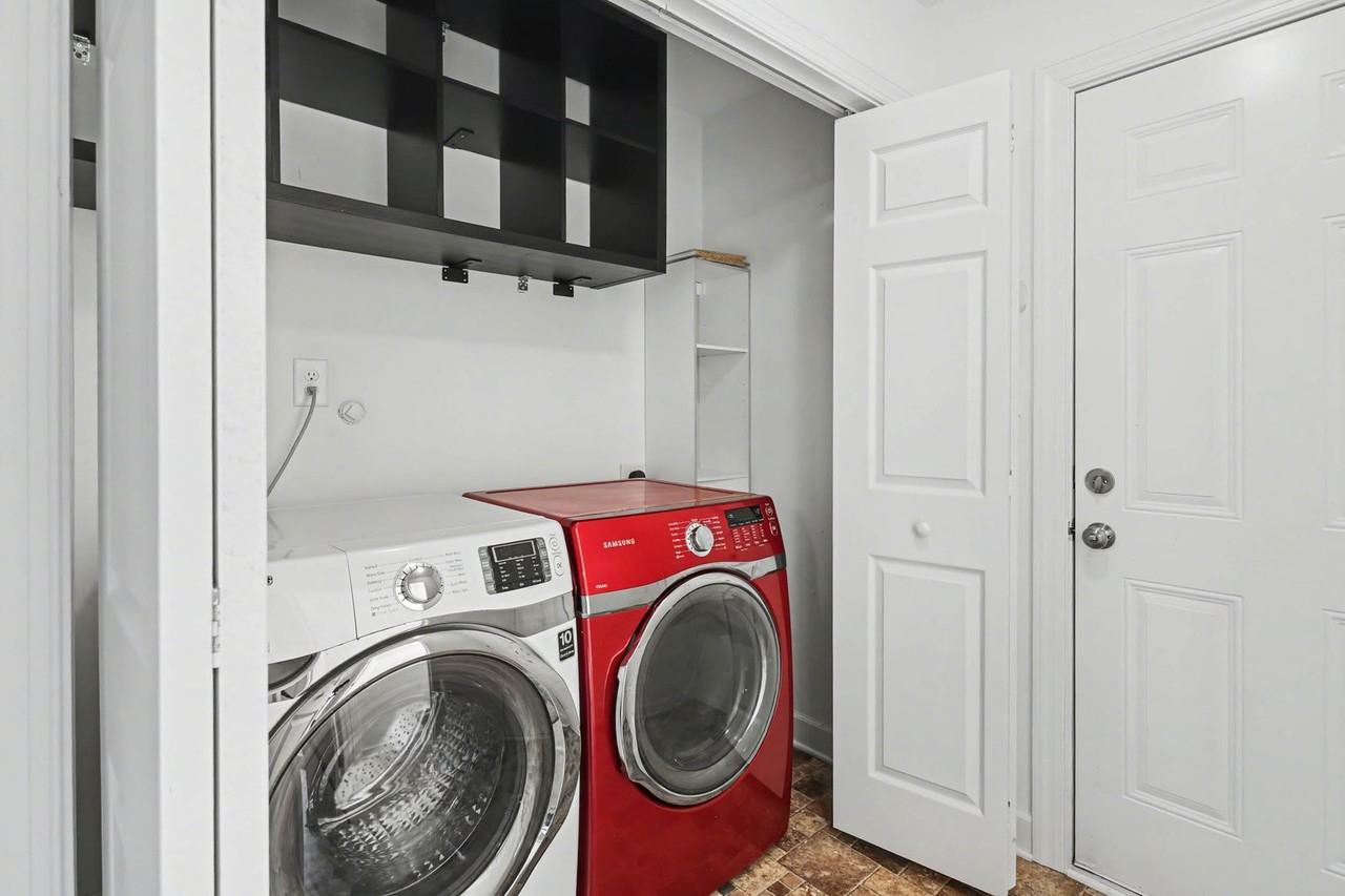 8533 Pocahontas Trl - Photo 6 of 13