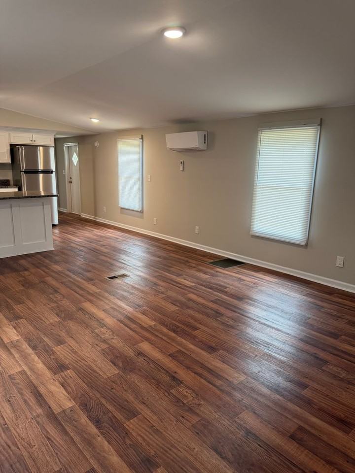 601 Amhurst Rd - Photo 6 of 27