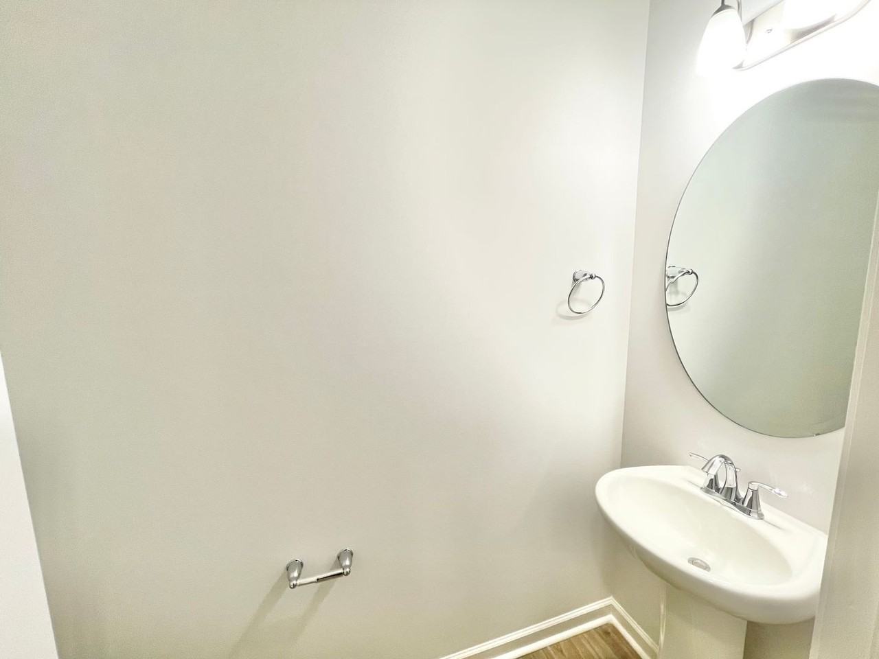 1348 Stork Dr - Photo 4 of 13