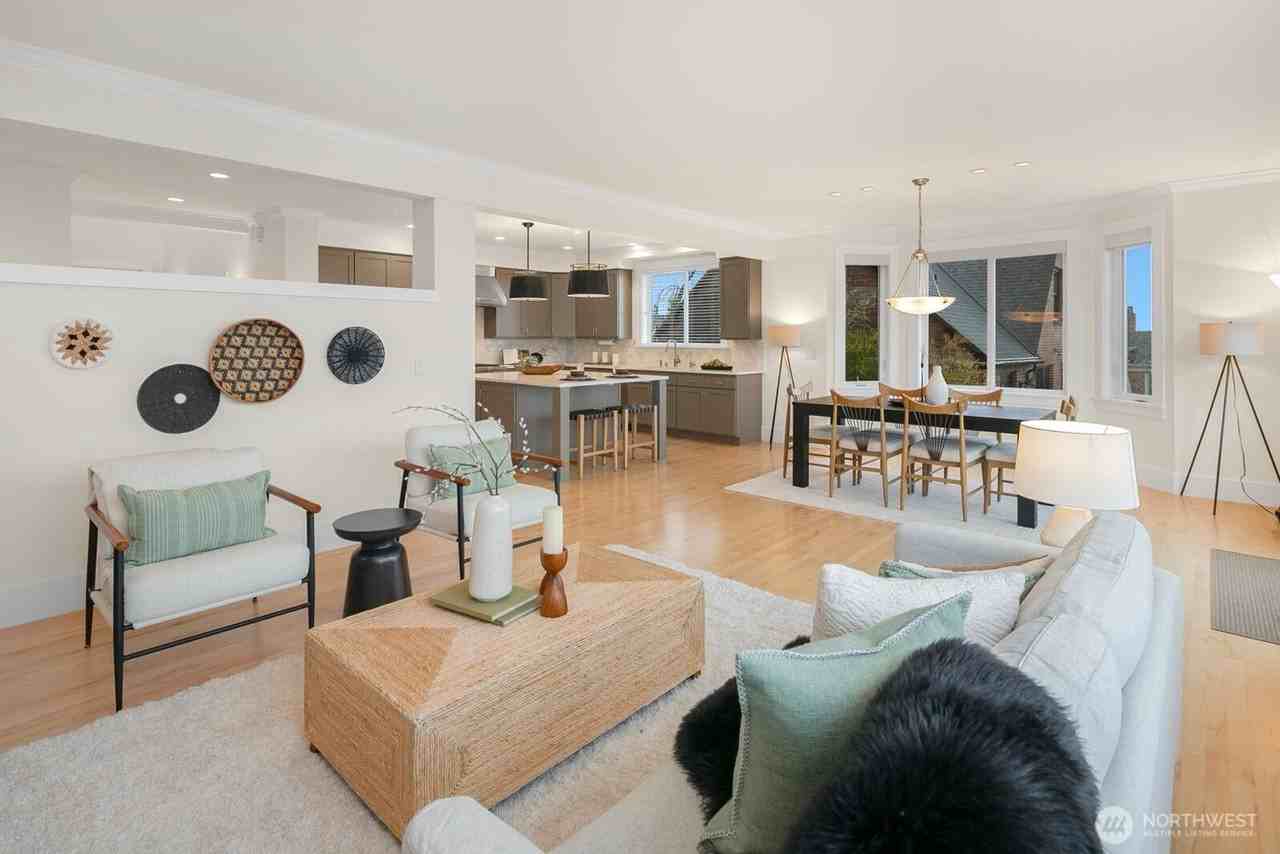 2901 28th Ave W - Photo 5 of 43