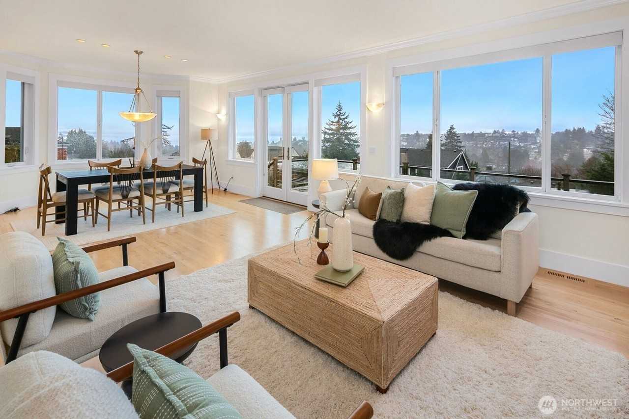 2901 28th Ave W - Photo 6 of 43