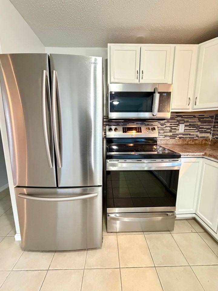 22 Simpson Cir - Photo 4 of 26