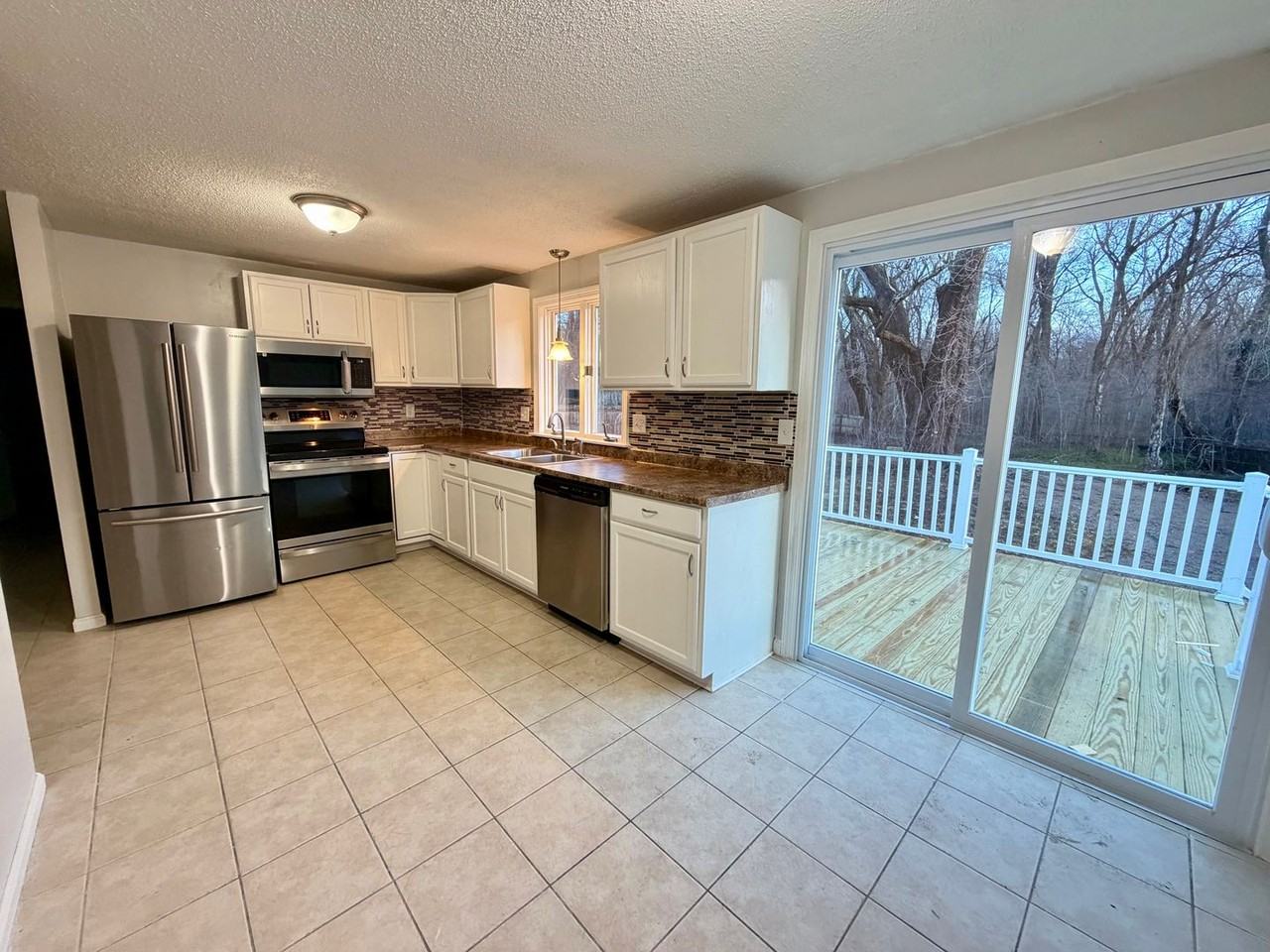 22 Simpson Cir - Photo 7 of 26