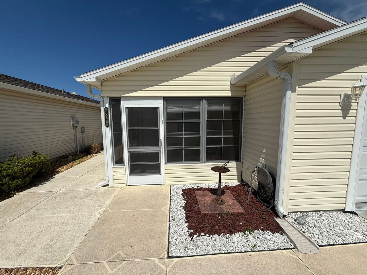 2829 Burgos Dr - Photo 2 of 30