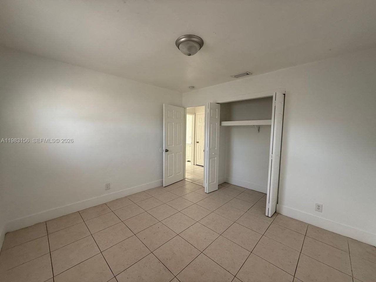 1513 Nw 15th Ave - Photo 2 of 16