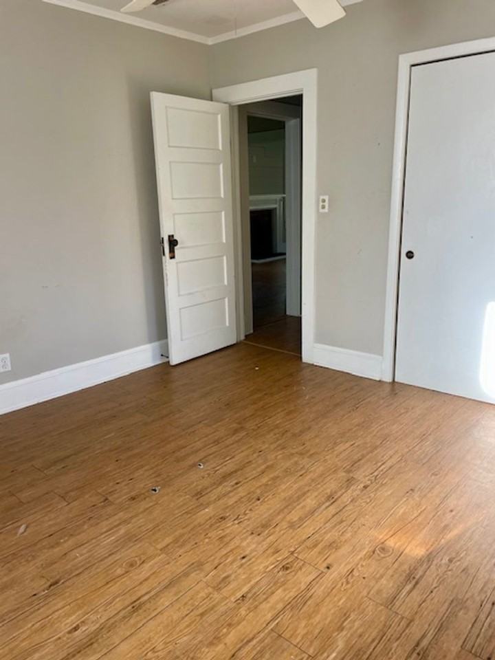 526 N Adams St - Photo 7 of 8