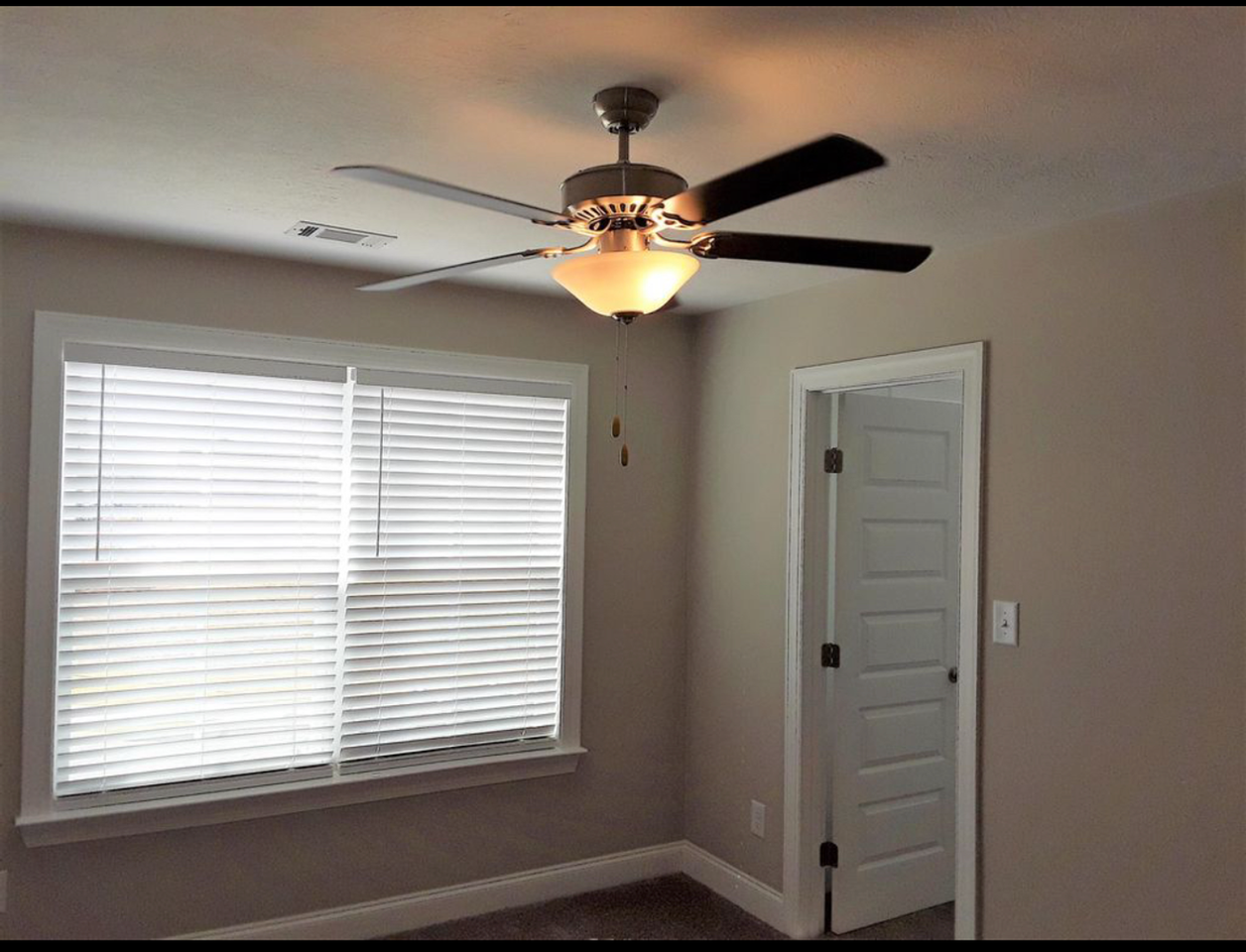 137 Dublin Loop - Photo 5 of 12