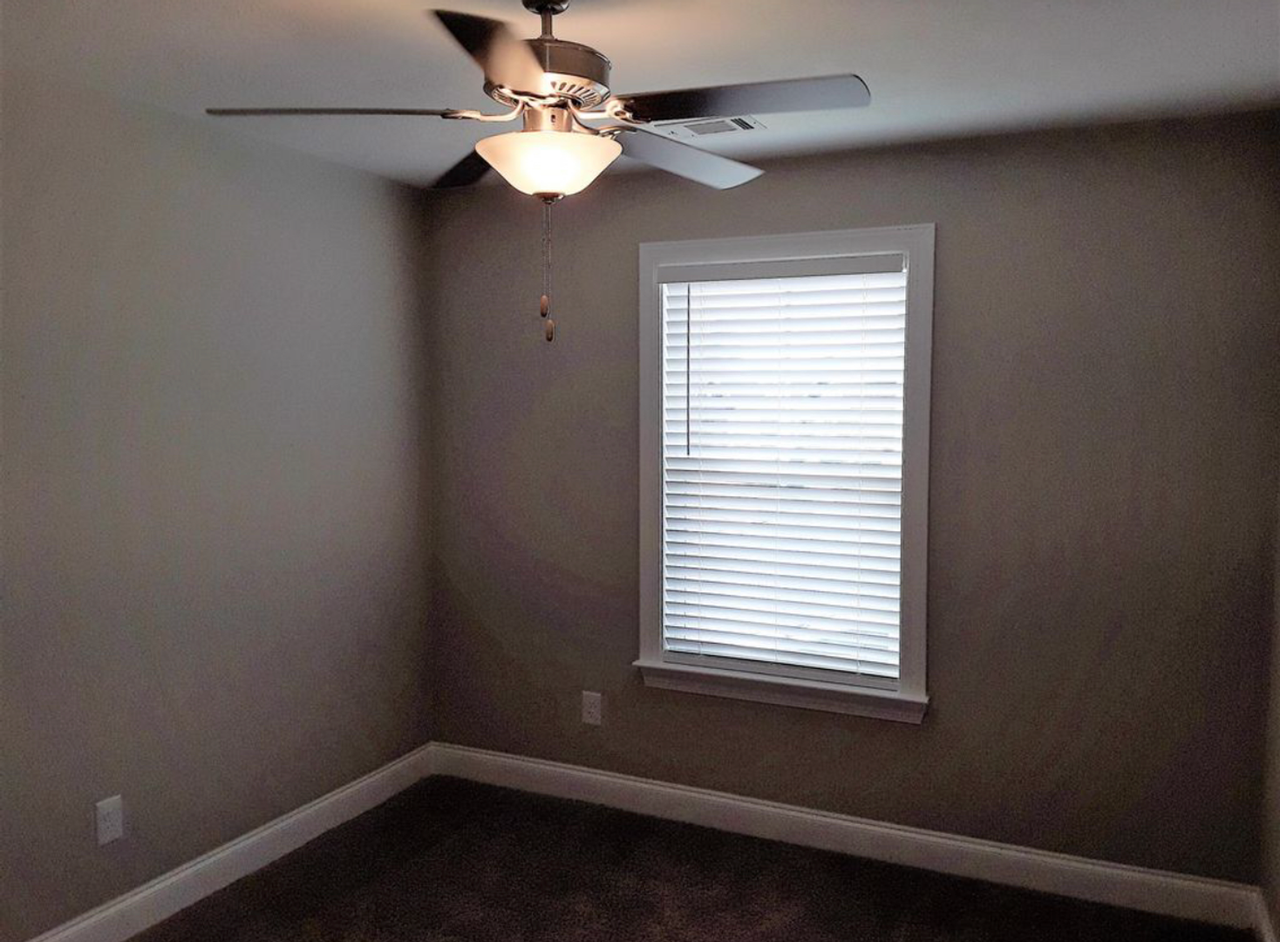 137 Dublin Loop - Photo 7 of 12