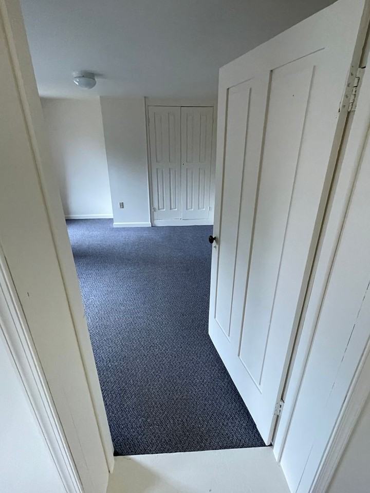 38 Middle Spring Rd Apt A - Photo 6 of 11