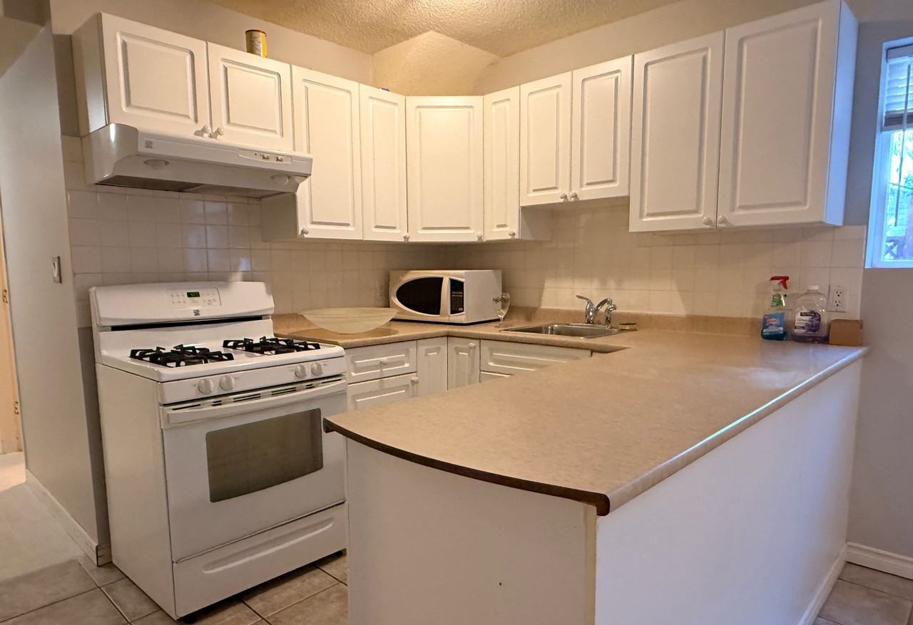 803 Baker Drive - Photo 2 of 8