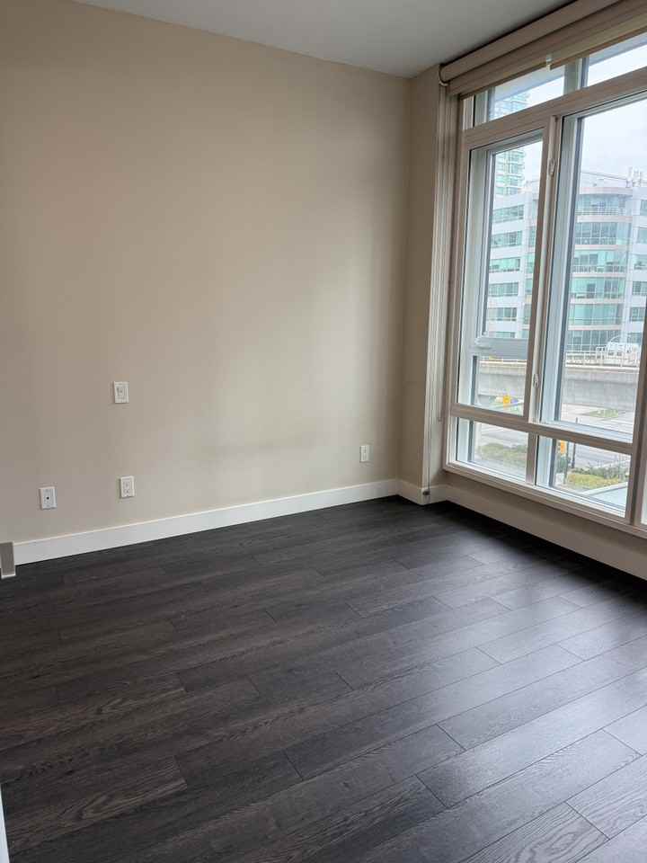 4410–4498 Lougheed Hwy - Photo 2 of 20