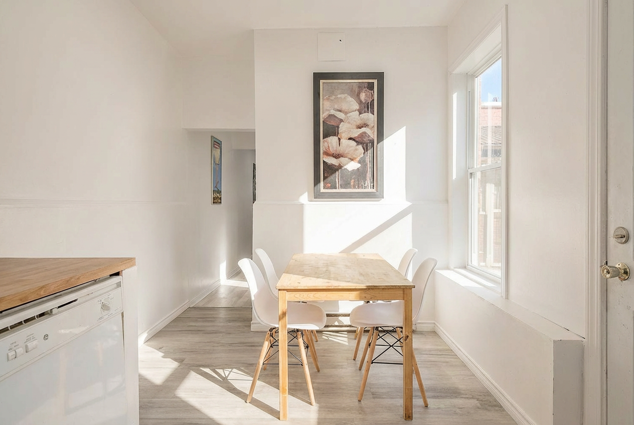 Rue Saint-Urbain & Avenue du Mont-Royal Ouest - Photo 5 of 22