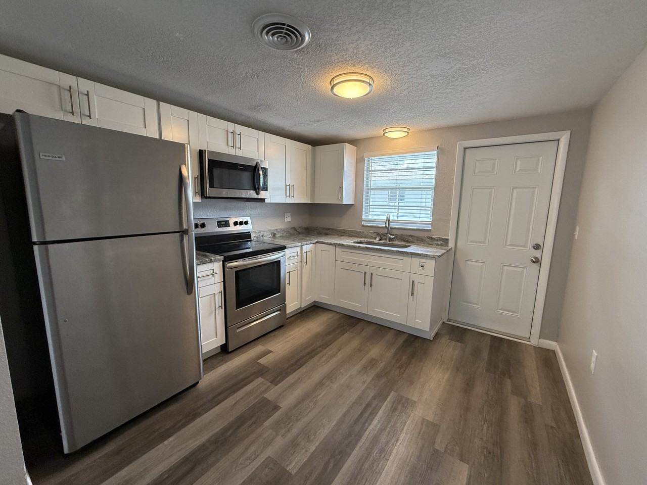 260 Nippino Trl E #6 - Photo 4 of 17