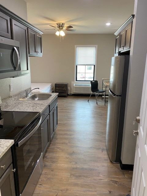 122 W 8th St Apt 7 #122-7 - Photo 4 of 11