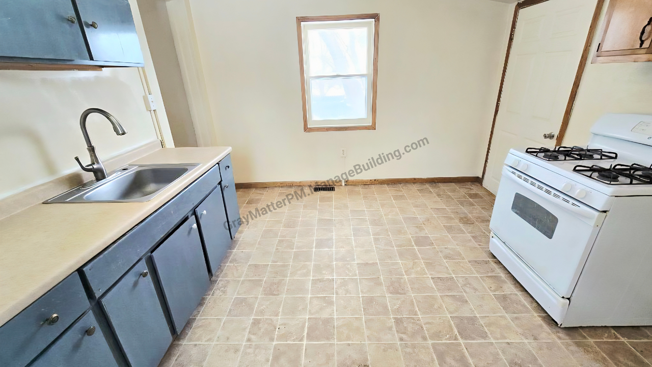 2223 Peach St #4BACK - Photo 2 of 14