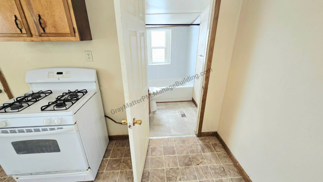 2223 Peach St #4BACK - Photo 5 of 14