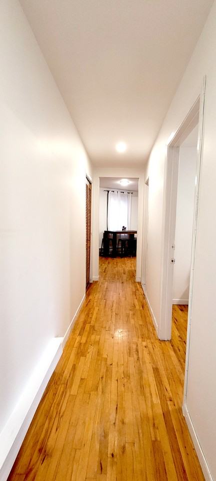 4098 Rue De Bullion - Photo 5 of 15