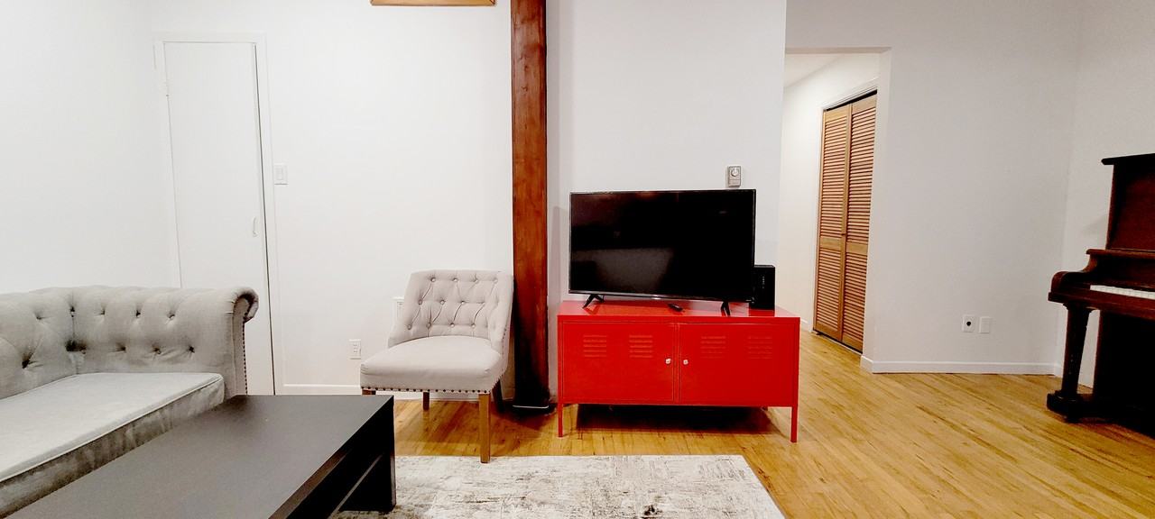 4098 Rue De Bullion - Photo 7 of 15