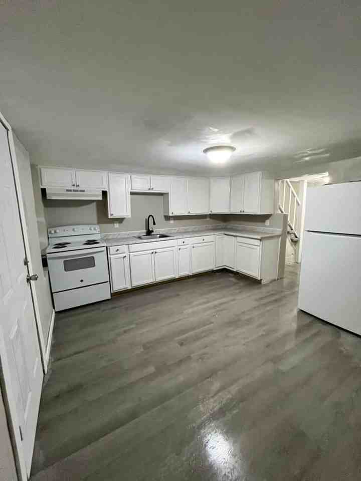 19 Amity Ct #15REAR - Photo 3 of 11