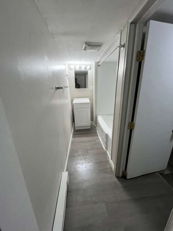 19 Amity Ct #15REAR - Photo 6 of 11