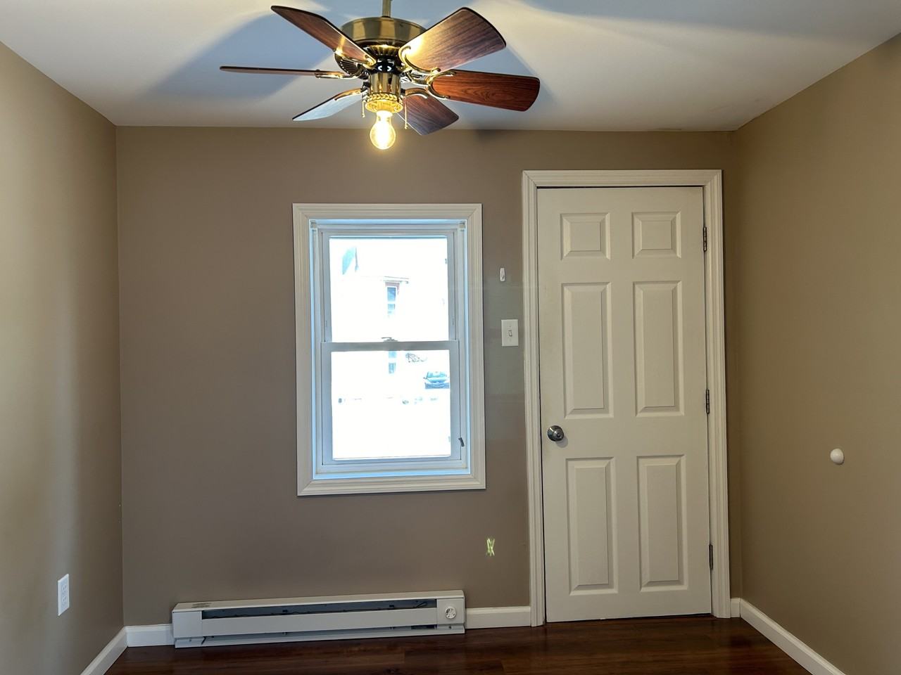 515 Dallas St #2 - Photo 5 of 13