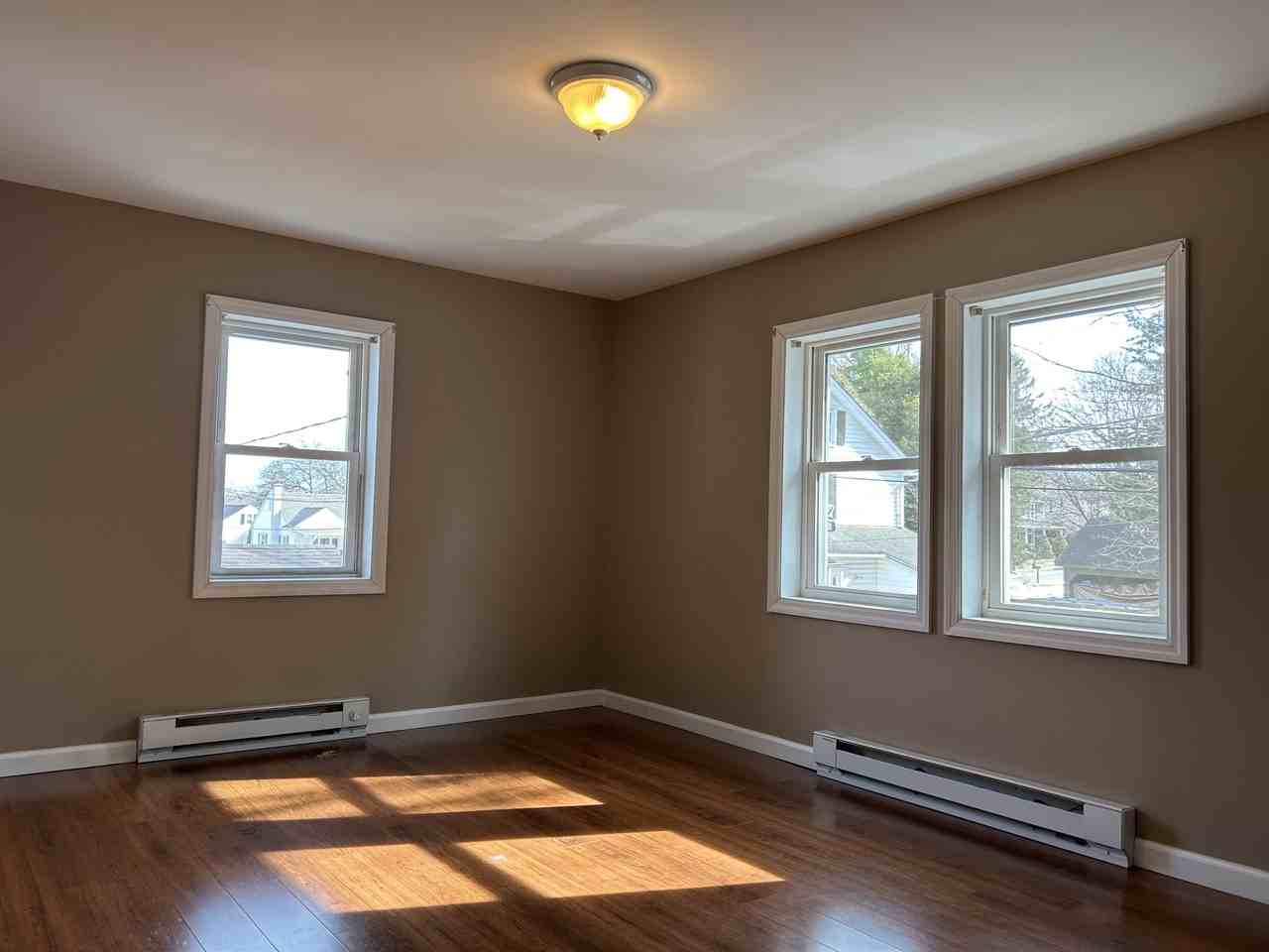 515 Dallas St #2 - Photo 7 of 13