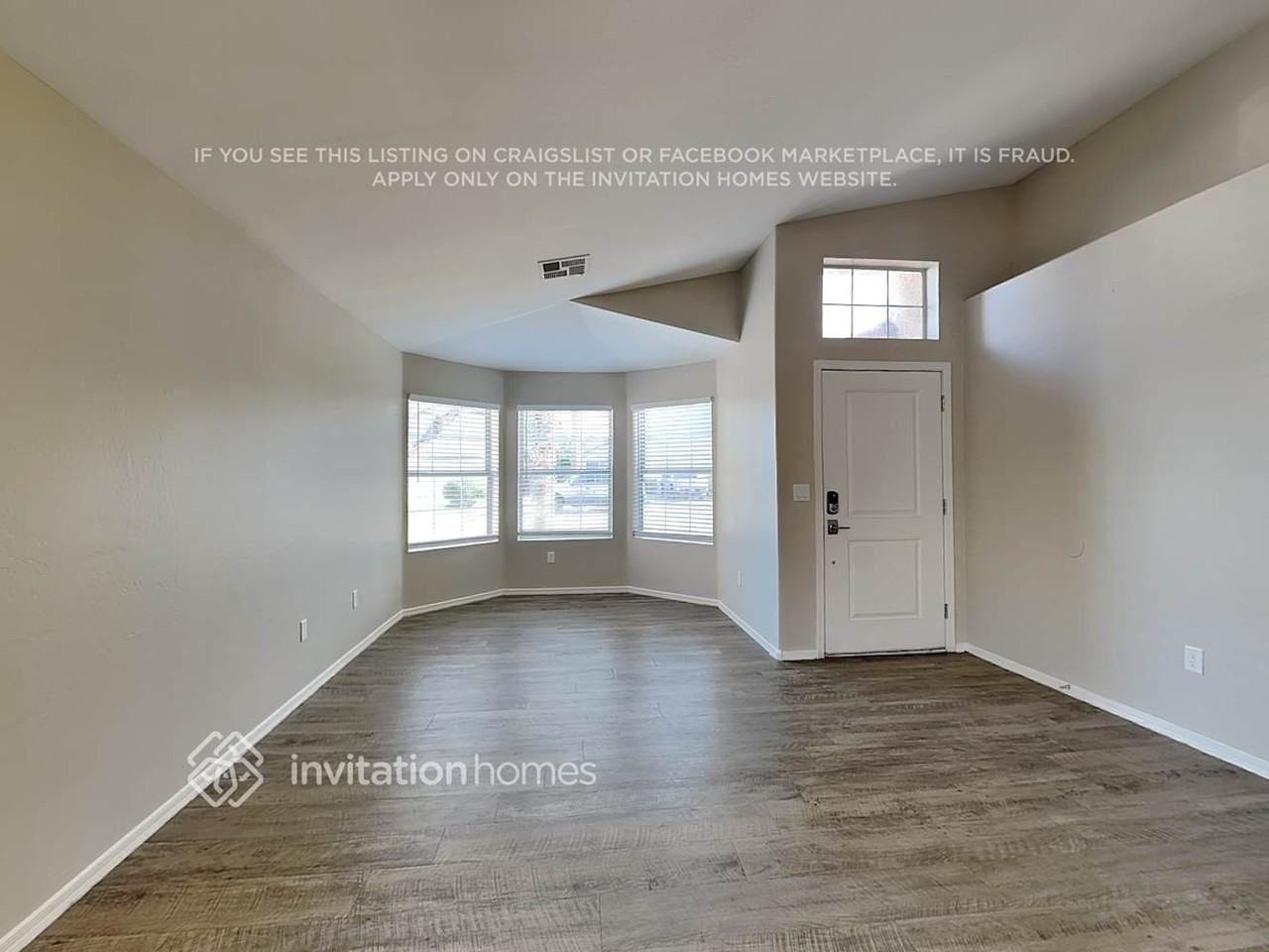 7460 E Milagro Ave - Photo 3 of 17