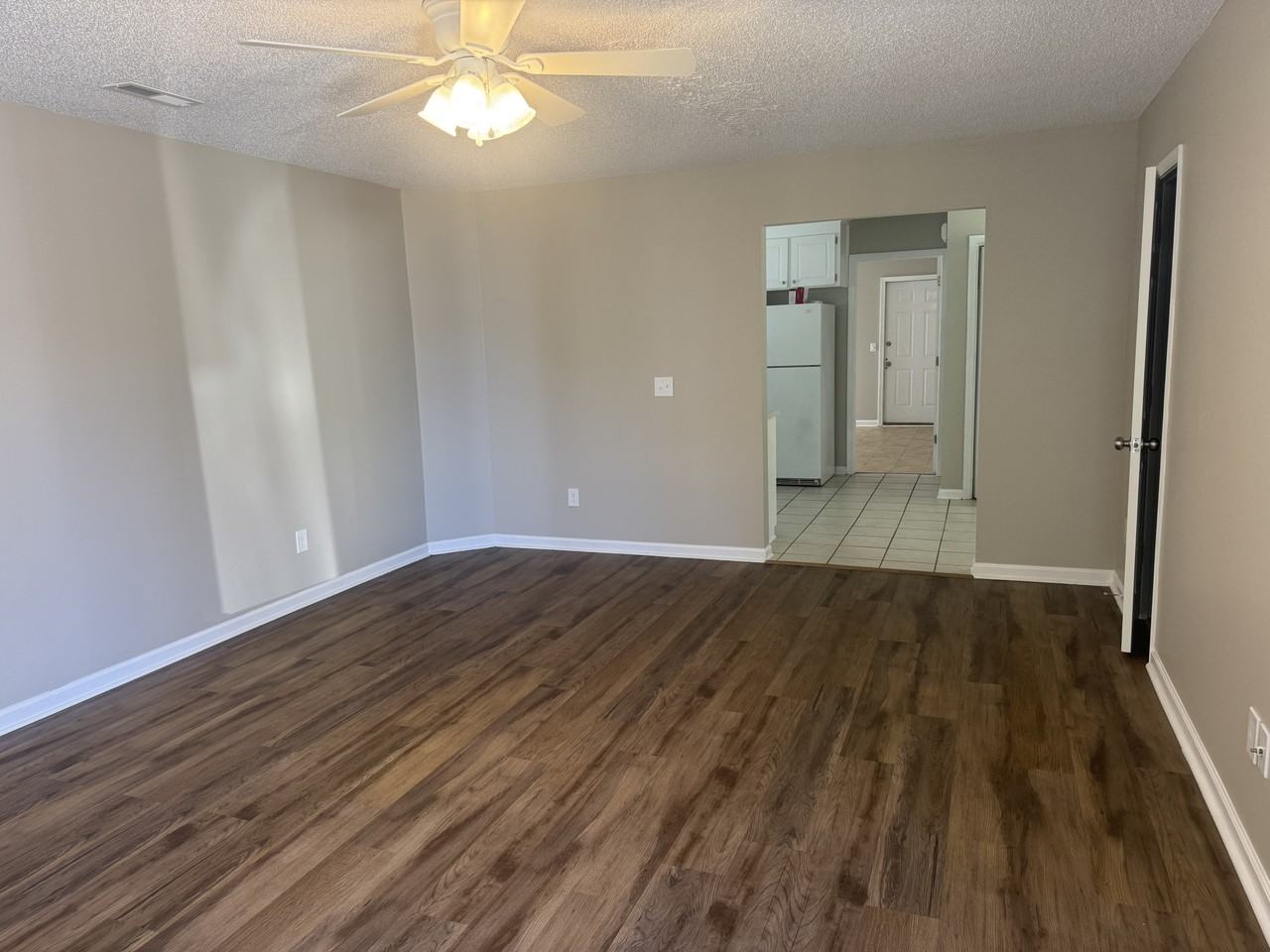 132 Cove Ln #1 - Photo 2 of 10