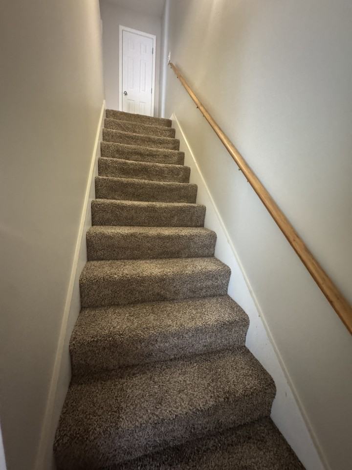 132 Cove Ln #1 - Photo 5 of 10