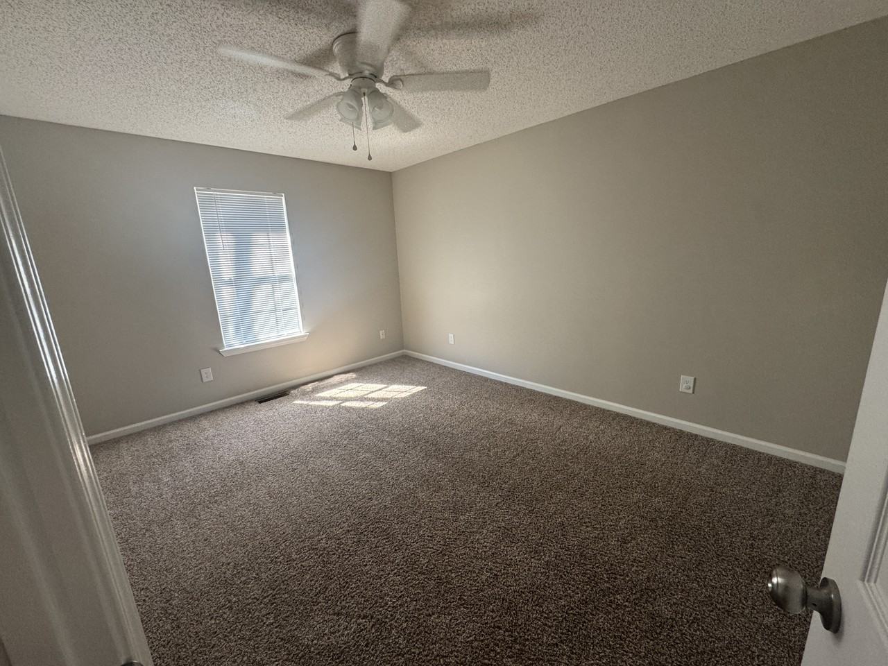 132 Cove Ln #1 - Photo 6 of 10